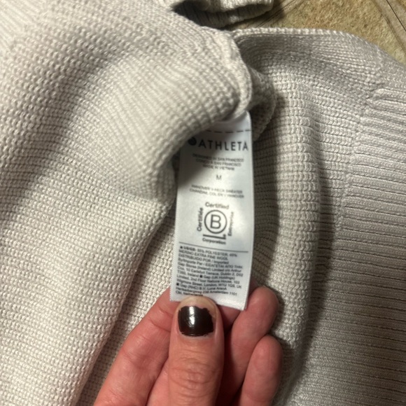 Athleta Ribbed V-Neck Sweater Medium | Lightweight Gray Athleisure Pullover - Picture 4 of 8
